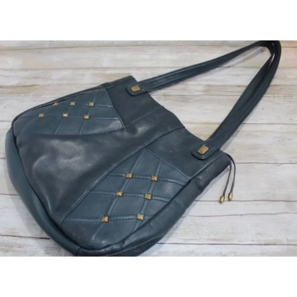 Stone Mountain Accessories this shoulder